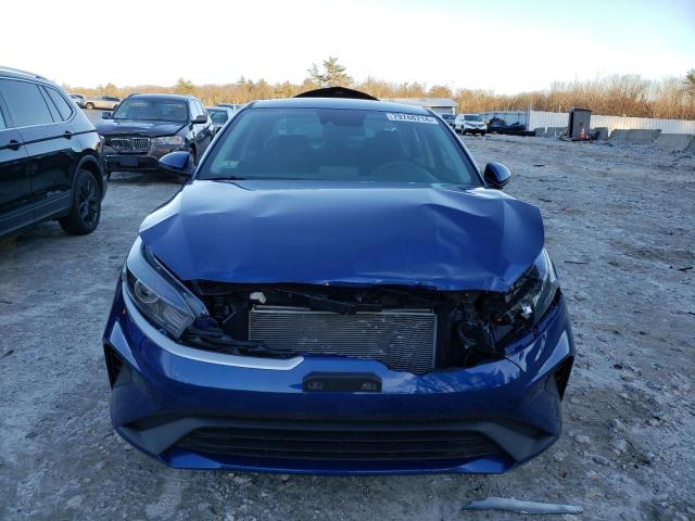 3KPF24AD4PE605105 - 2023 KIA FORTE LX BLUE photo 5