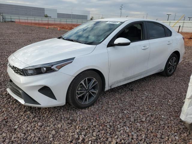 3KPF24AD2PE616569 - 2023 KIA FORTE LX WHITE photo 1