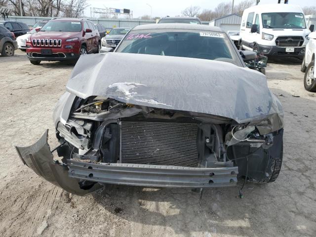 1ZVBP8AM6D5216316 - 2013 FORD MUSTANG GRAY photo 5