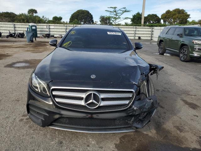 WDDZF4JB8JA335330 - 2018 MERCEDES-BENZ E 300 BLACK photo 5