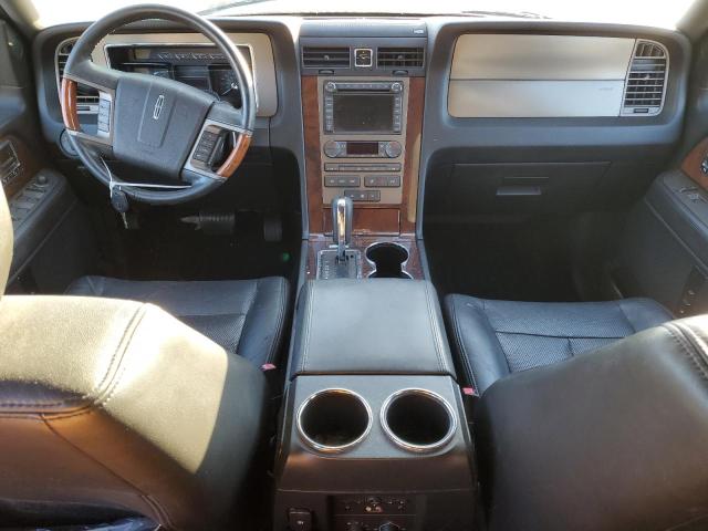 5LMJJ2J53BEJ02284 - 2011 LINCOLN NAVIGATOR შავი ფოტო 8