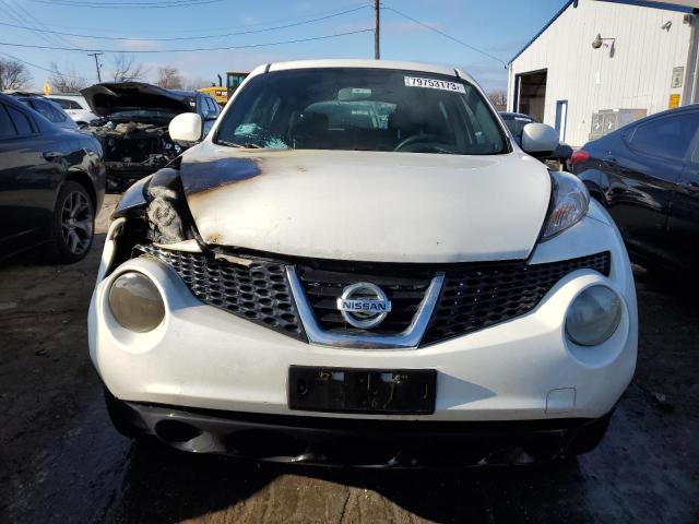 JN8AF5MV1DT224120 - 2013 NISSAN JUKE S WHITE photo 5