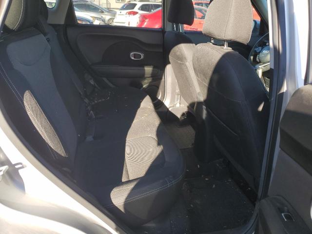 KNDJP3A51K7008033 - 2019 KIA SOUL + SILVER photo 10