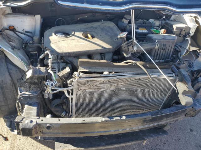 KNDJP3A51K7008033 - 2019 KIA SOUL + SILVER photo 11
