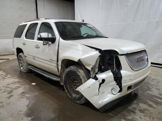 1GKS2EEFXBR393313 - 2011 GMC YUKON DENALI WHITE photo 4