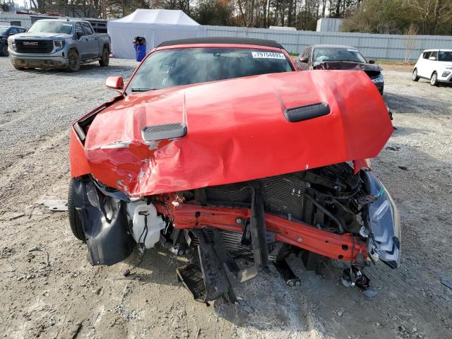 1FATP8UH6J5142709 - 2018 FORD MUSTANG RED photo 5