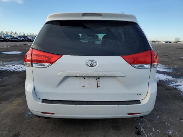 5TDKK3DC7DS305975 - 2013 TOYOTA SIENNA LE WHITE photo 6