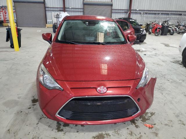 3MYDLBYV2JY315251 - 2018 TOYOTA YARIS IA RED photo 5