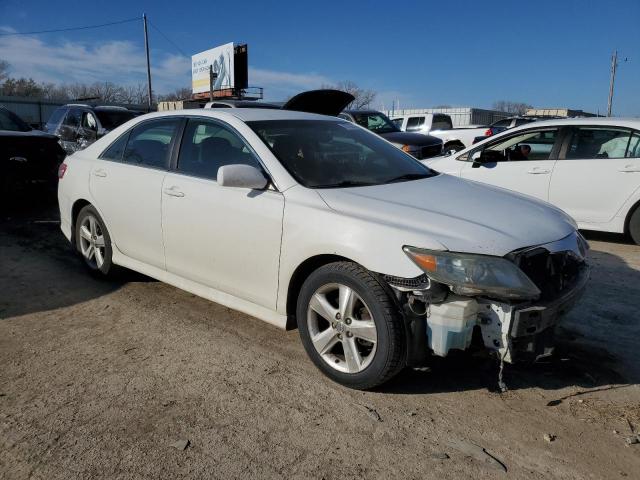 4T1BF3EK0AU542269 - 2010 TOYOTA CAMRY BASE WHITE photo 4