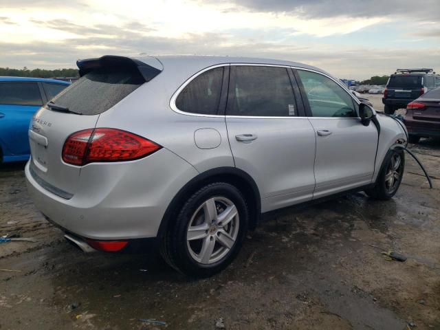 WP1AB2A22CLA47929 - 2012 PORSCHE CAYENNE S SILVER photo 3