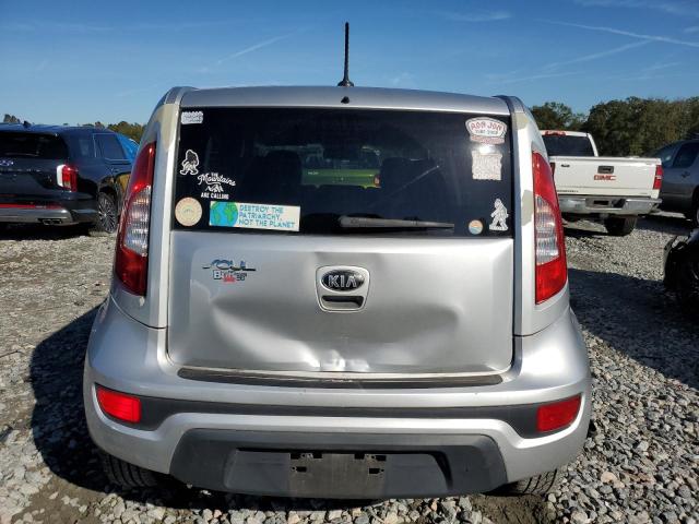 KNDJT2A60D7491158 - 2013 KIA SOUL + SILVER photo 6