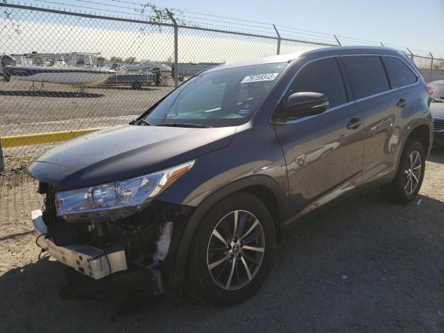 5TDKZRFH2KS560568 - 2019 TOYOTA HIGHLANDER SE GRAY photo 1