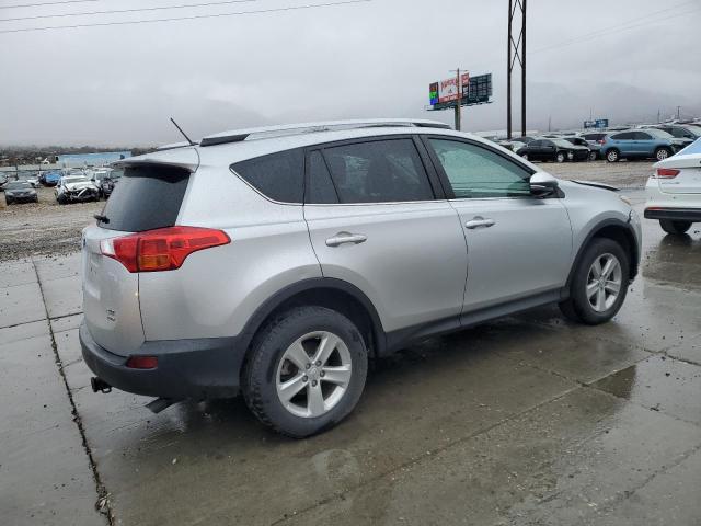 2T3RFREV6DW076001 - 2013 TOYOTA RAV4 XLE SILVER photo 3