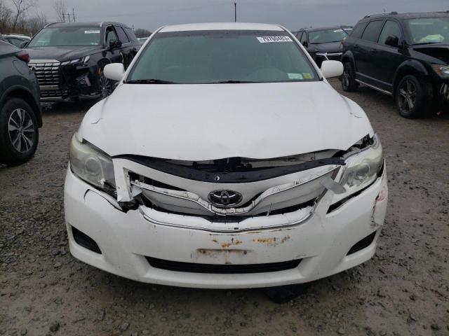 4T1BF3EK5BU744865 - 2011 TOYOTA CAMRY BASE WHITE photo 5