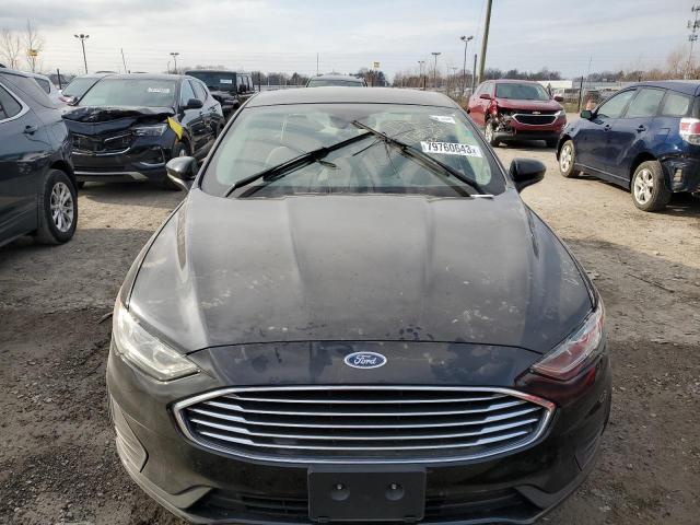 3FA6P0H70KR123328 - 2019 FORD FUSION SE BLACK photo 5