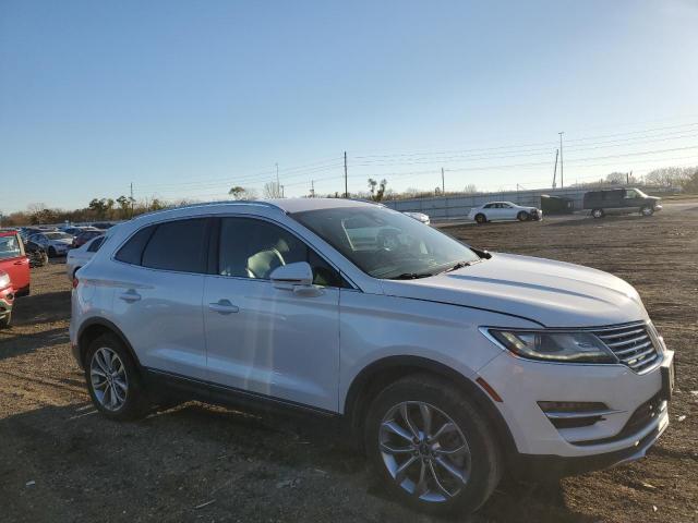 5LMCJ2D95JUL18133 - 2018 LINCOLN MKC SELECT Weiß Foto 4