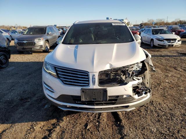 5LMCJ2D95JUL18133 - 2018 LINCOLN MKC SELECT Weiß Foto 5