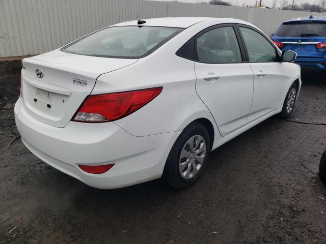 KMHCT4AE0HU203962 - 2017 HYUNDAI ACCENT SE WHITE photo 3