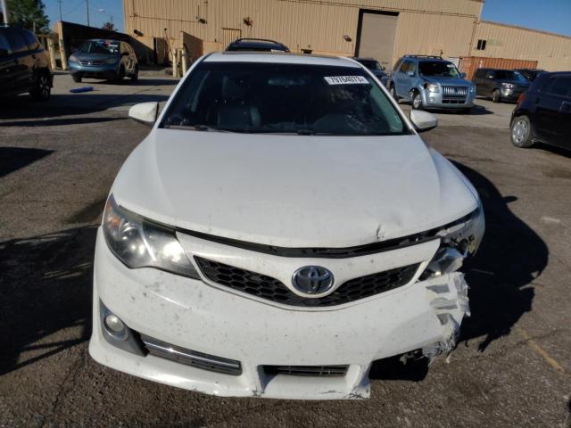 4T1BF1FK5CU573443 - 2012 TOYOTA CAMRY BASE WHITE photo 5