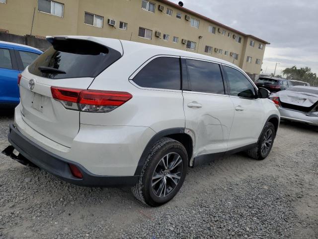 5TDZARFH8KS044253 - 2019 TOYOTA HIGHLANDER LE WHITE photo 3