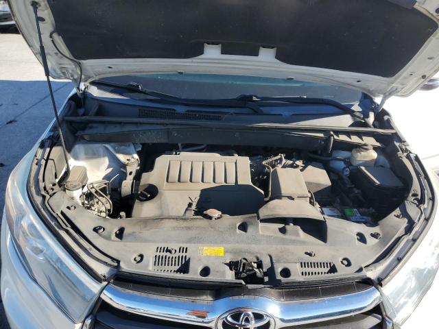 5TDKKRFH0GS149147 - 2016 TOYOTA HIGHLANDER XLE WHITE photo 12