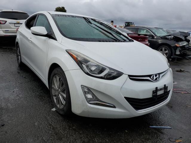 5NPDH4AE1GH766778 - 2016 HYUNDAI ELANTRA SE WHITE photo 4