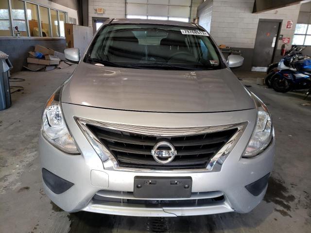 3N1CN7AP9GL909664 - 2016 NISSAN VERSA S SILVER photo 5