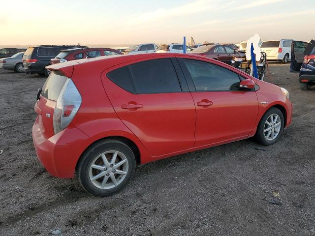 JTDKDTB37E1077360 - 2014 TOYOTA PRIUS C RED photo 3