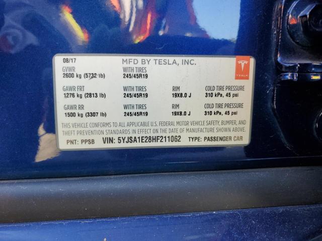 5YJSA1E28HF211062 - 2017 TESLA MODEL S ლურჯი ფოტო 13