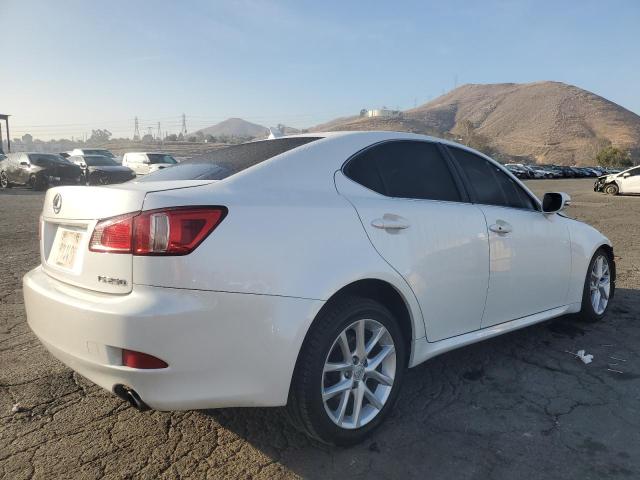 JTHBF5C29B5137167 - 2011 LEXUS IS 250 WHITE photo 3