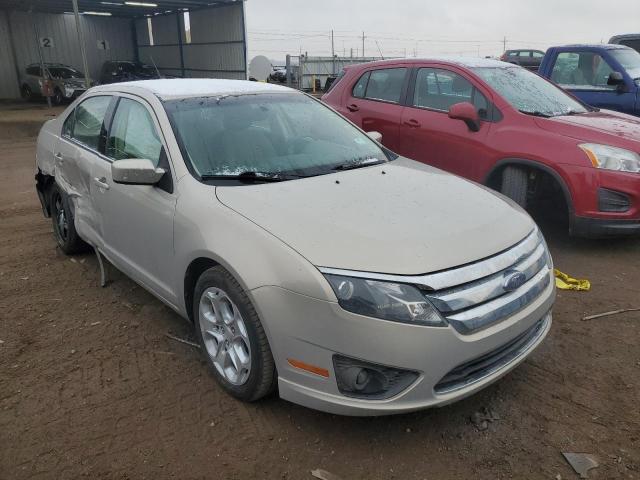 3FAHP0HA1AR245067 - 2010 FORD FUSION SE GOLD photo 4