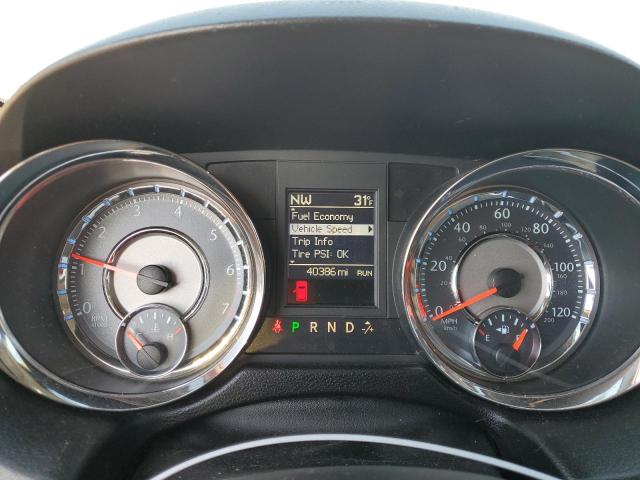 2C4RC1CG0GR113167 - 2016 CHRYSLER TOWN & COU TOURING L WHITE photo 9