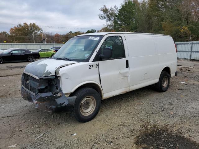 1GCGG25KX81123410 - 2008 CHEVROLET EXPRESS G2 WHITE photo 1