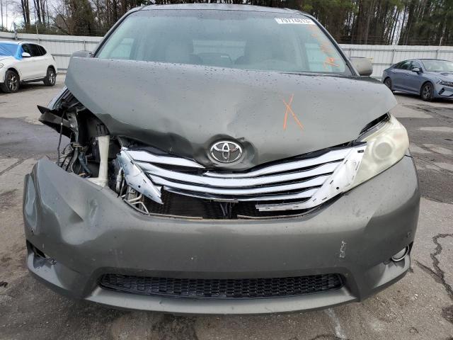 5TDYK3DC0BS126216 - 2011 TOYOTA SIENNA XLE SILVER photo 5