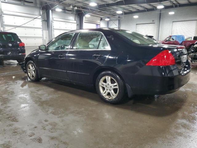 1HGCM56337A134555 - 2007 HONDA ACCORD SE BLACK photo 2