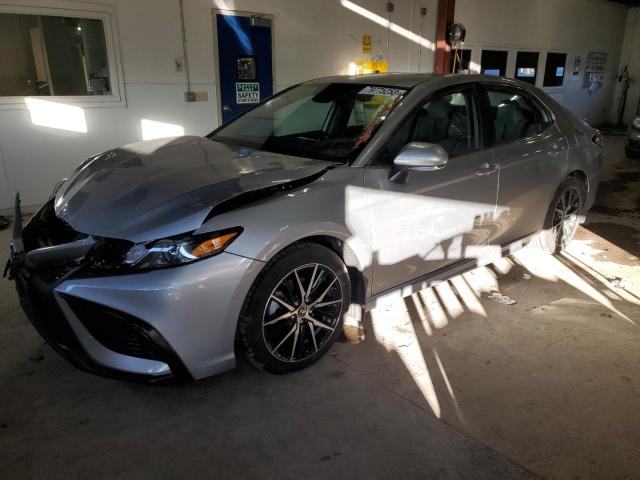 4T1G11BK3PU082868 - 2023 TOYOTA CAMRY SE NIGHT SHADE SILVER photo 1