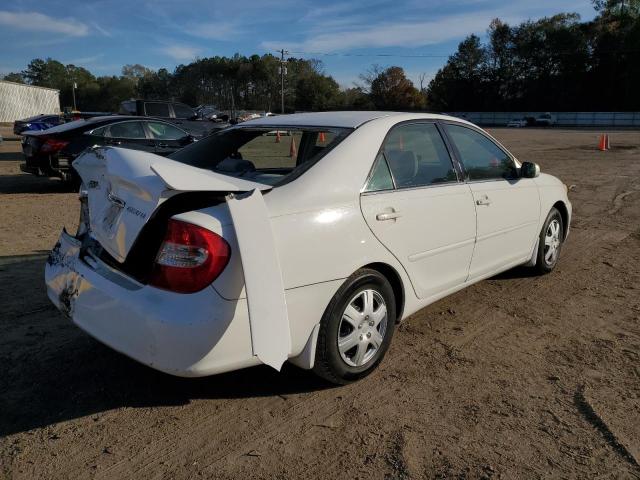 4T1BE32K52U073138 - 2002 TOYOTA CAMRY LE WHITE photo 3