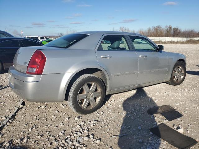 2C3JK53G45H695417 - 2005 CHRYSLER 300 TOURING SILVER photo 3