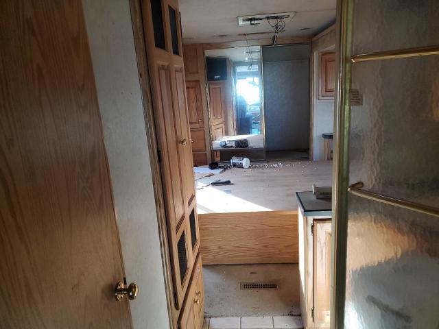 1RF12051612011857 - 2001 ROADMASTER RAIL DYANASTER TWO TONE photo 6