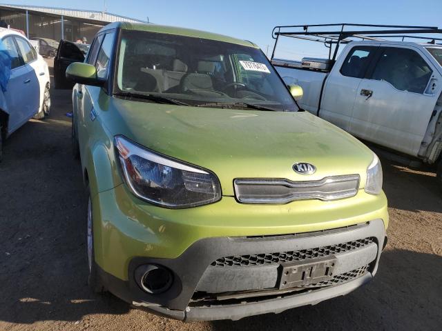 KNDJN2A24H7881452 - 2017 KIA SOUL GREEN photo 5