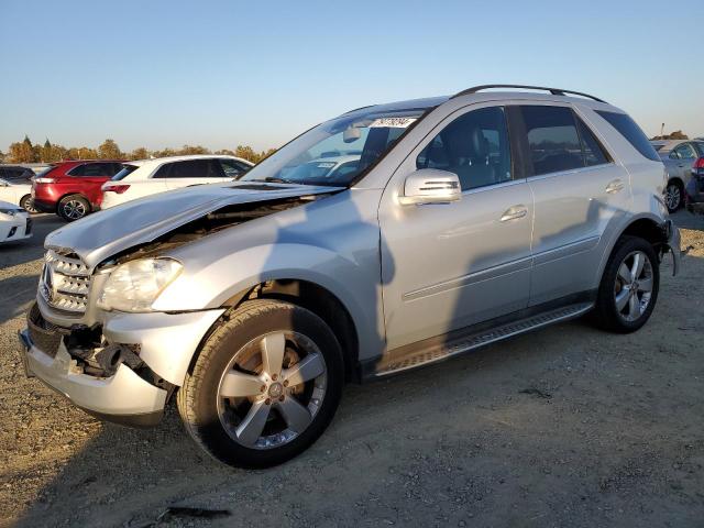 4JGBB8GB3BA706056 - 2011 MERCEDES-BENZ ML 350 4MATIC SILVER photo 1