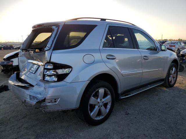 4JGBB8GB3BA706056 - 2011 MERCEDES-BENZ ML 350 4MATIC SILVER photo 3