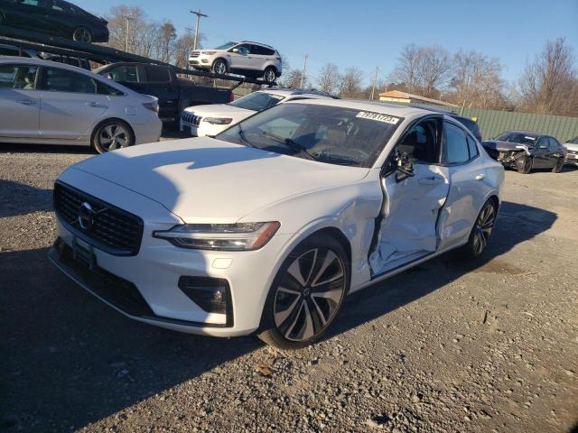 7JRL12TZ1NG177463 - 2022 VOLVO S60 B5 MOMENTUM WHITE photo 1