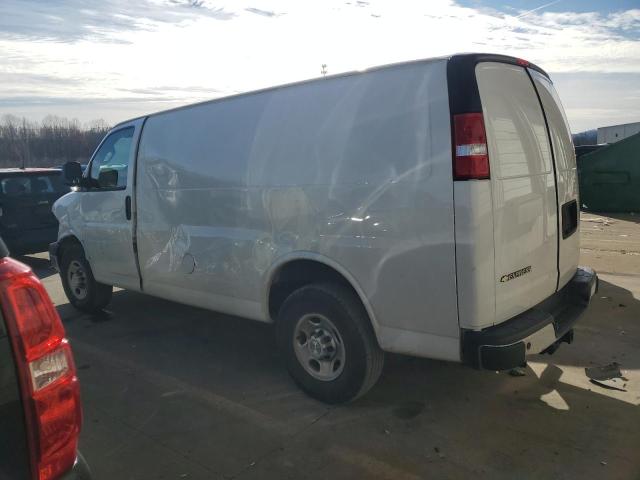 1GCWGAFG7K1244421 - 2019 CHEVROLET EXPRESS G2 WHITE photo 2