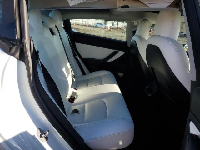 5YJ3E1EA7KF318000 - 2019 TESLA MODEL 3 WHITE photo 11