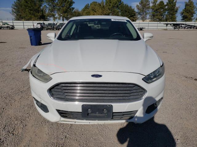 3FA6P0H70GR354561 - 2016 FORD FUSION SE WHITE photo 5