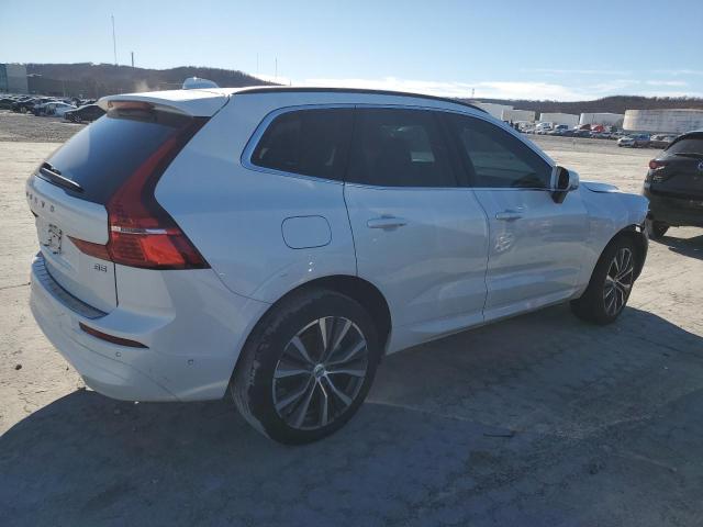 YV4L12DK0N1977283 - 2022 VOLVO XC60 B5 MOMENTUM WHITE photo 3