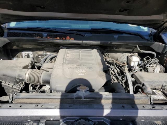 5TFRM5F12HX116893 - 2017 TOYOTA TUNDRA DOUBLE CAB SR/SR5 GRAY photo 11