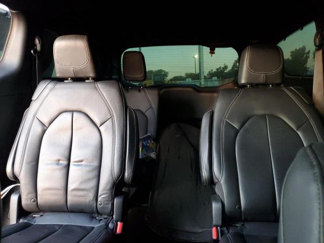 2C4RC1BG3JR260432 - 2018 CHRYSLER PACIFICA TOURING L WHITE photo 10