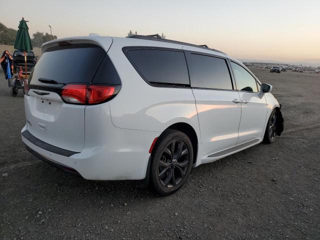 2C4RC1BG3JR260432 - 2018 CHRYSLER PACIFICA TOURING L WHITE photo 3